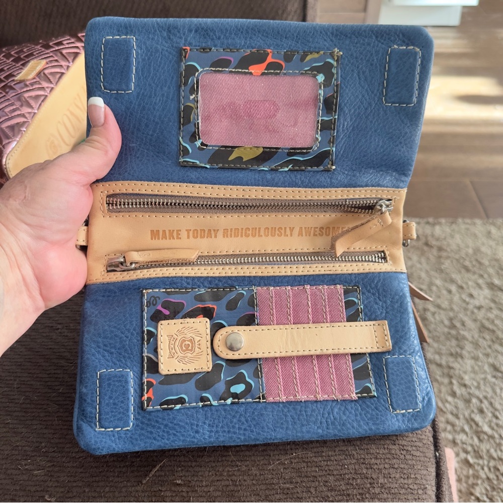 Consuela wallet
